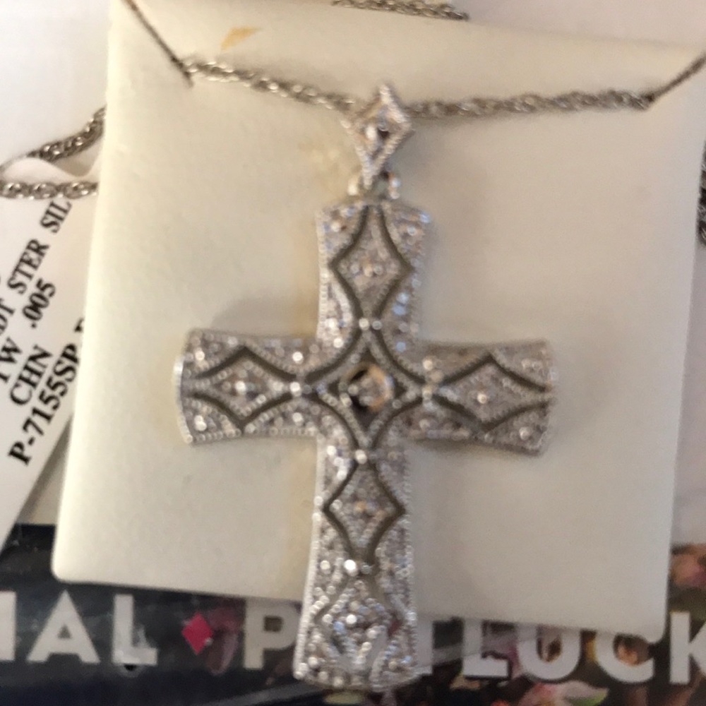 925 Sterling Silver Pendant Cross W/Diamond